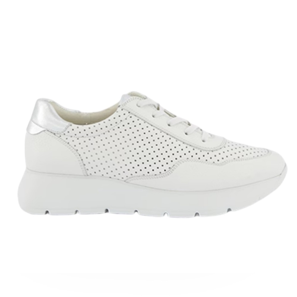WHITE LEATHER SNEAKER Women’s US sizes